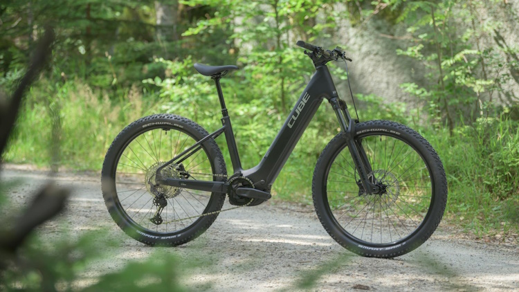 Meilleur VTT suspendu pas cher fiable meilleurs VTT électriques 2025 puissance moteur vélo électrique